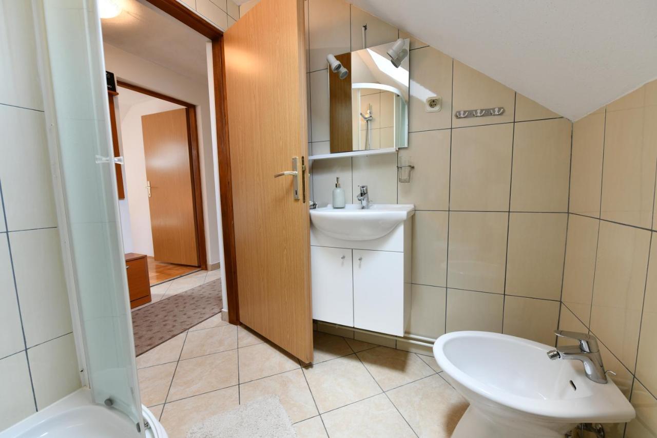 Apartments Alan Saborsko Экстерьер фото